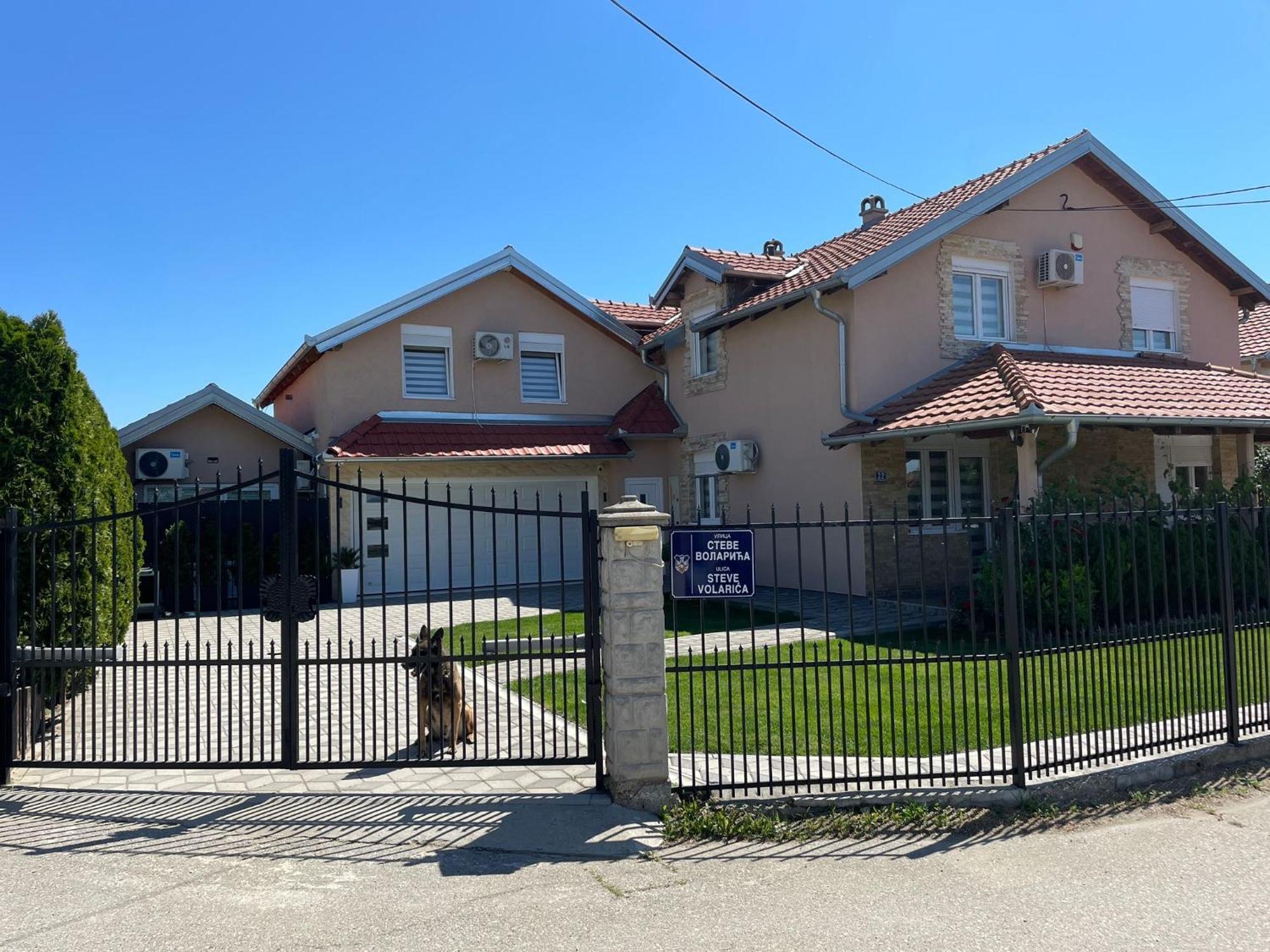 Apartman Diamond Lux Surčin Buitenkant foto