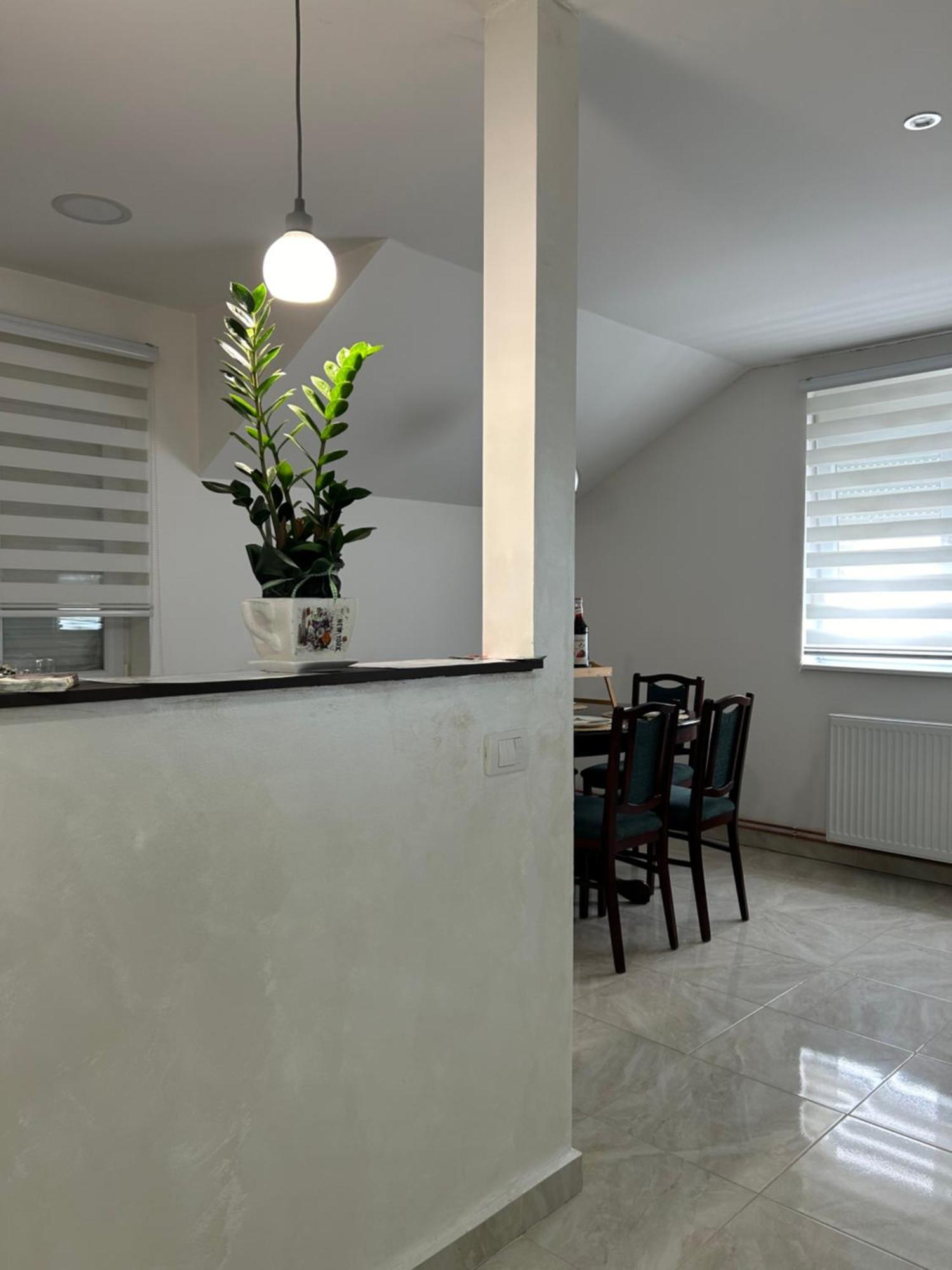 Apartman Diamond Lux Surčin Buitenkant foto