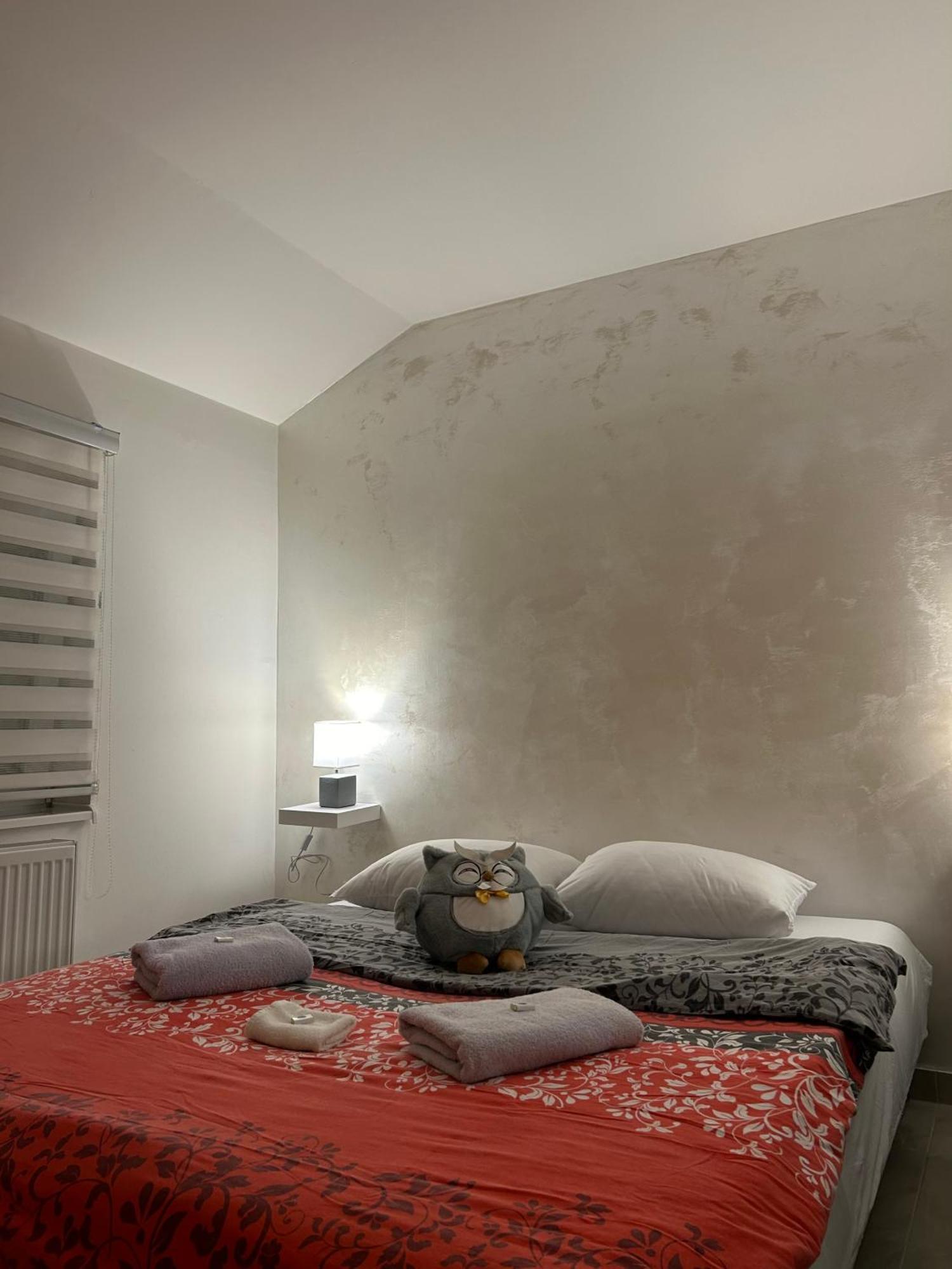 Apartman Diamond Lux Surčin Buitenkant foto
